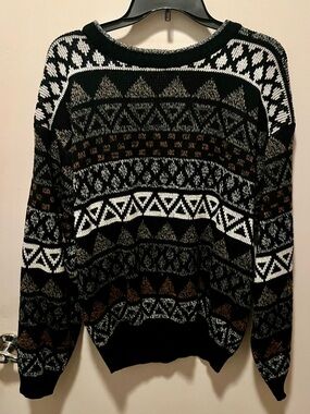 Expressions Black Geometric Crewneck Sweater with White and Brown Accents